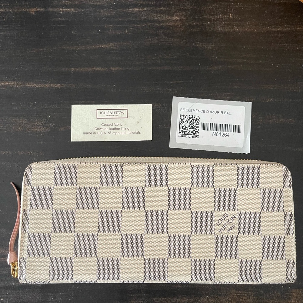 Louis Vuitton Checkered Cream and Gray Wallet